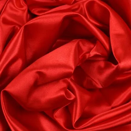 Tissu Satin uni de couleur rouge écarlate